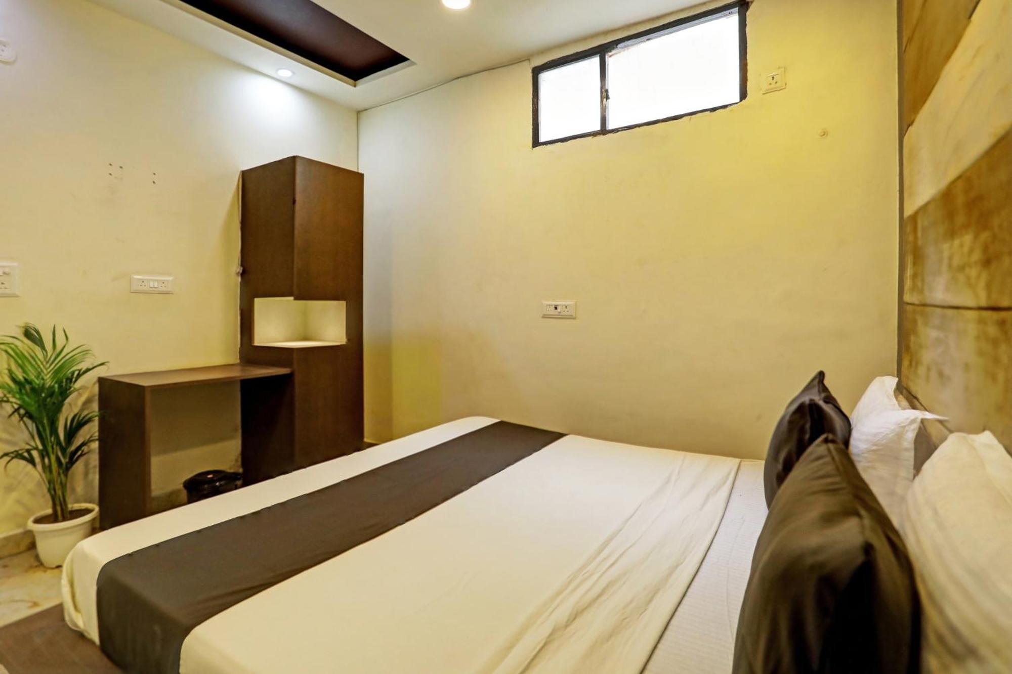 Hotel O All In One Hotel 가지아바드 외부 사진